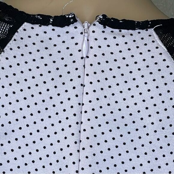 Guess Polkadot Peplum Sleeveless Blouse Pink With Black Lace Detail Size XSmall - Picture 9 of 14